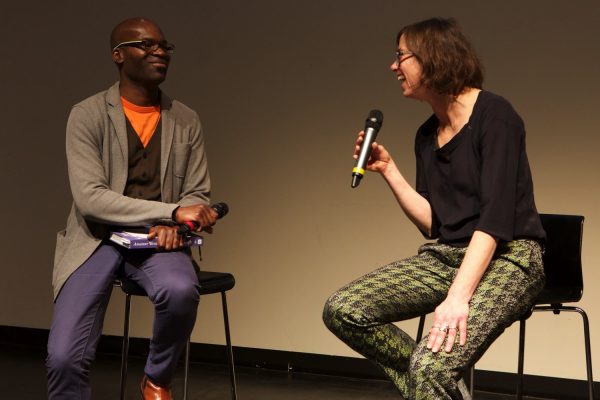 Wendelien van Oldenborgh in conversation with David Dibosa (2016). Photo: Ernst van Deursen.