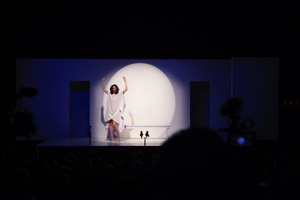 Guy de Cointet, ‘Five Sisters’ (2012), performance. Photo: Julieta Cervantes.