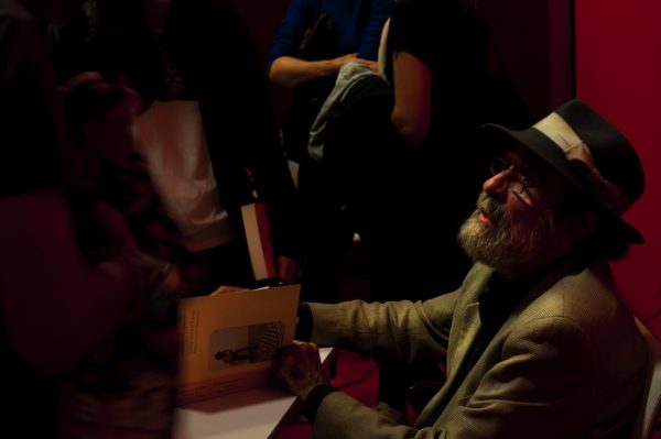 Isidoro Valcárcel Medina (2013), lecture. Photo: Oliver Cowling for Tate Photography.