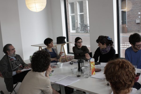 Isidoro Valcárcel Medina and Bulegoa z/b with students of the Dutch Art Institute (2011), workshop. Photo: Sal Kroonenberg.