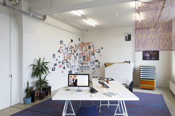 Sands Murray-Wassink, ‘In Good Company (Horsepower): Materials from the Gift Science Archive, 1993 – present’ (2021), exhibition. Photo: Charlott Markus.
