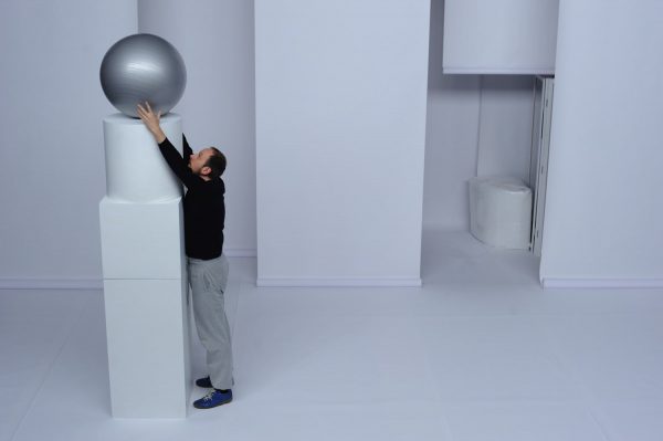 Aurélien Froment & Youri Dirkx, ‘In Order of Appearance’ (2009), performance. Photo: Sal Kroonenberg.