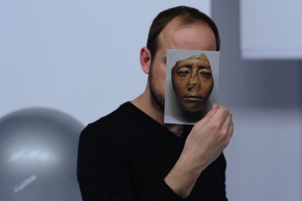 Aurélien Froment & Youri Dirkx, ‘In Order of Appearance’ (2009), performance. Photo: Sal Kroonenberg.
