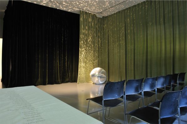 Suchan Kinoshita, ‘Detour for an audience, two disco balls, two curtains, rear windows, a physiotherapist, a psychiatrist and a dressing table’ (2008), installation/performance. Photo: Sal Kroonenberg.