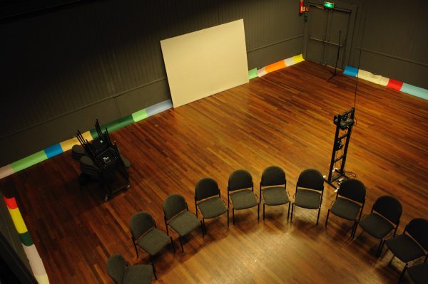 Emma Hedditch, ‘When I Do This, Can You Feel Something?’ (2009), performance. Photo: Sal Kroonenberg.